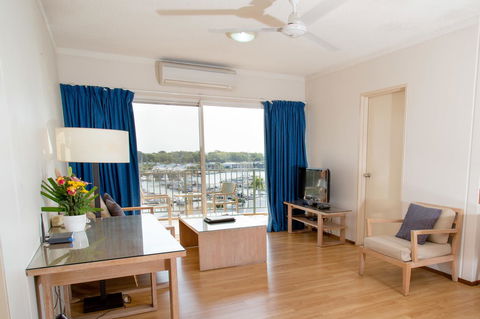 Cullen Bay Resorts - Accommodation Mooloolaba 2