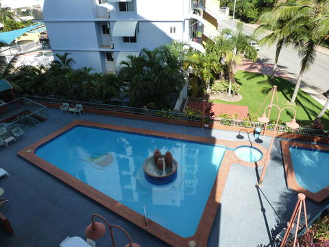 Cullen Bay Resorts - Accommodation Mooloolaba 13