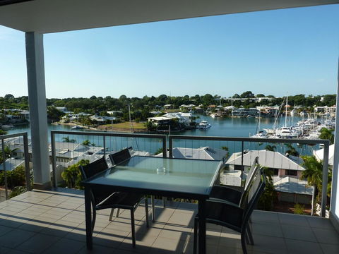 Cullen Bay Resorts - Accommodation Mooloolaba 20