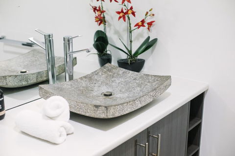 CitySide Apartment - 2 Bedroom With Private Courtyard - Accommodation Mooloolaba 19