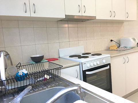 Cozy Room For A Great Stay In Darwin - Excellent Location - Accommodation Mooloolaba 1
