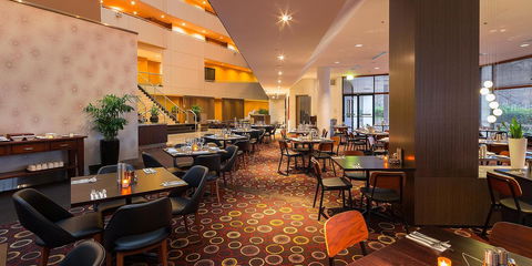 Crowne Plaza Canberra, An IHG Hotel - Accommodation Mooloolaba 4