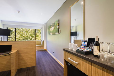 Crowne Plaza Canberra, An IHG Hotel - Accommodation Mooloolaba 42