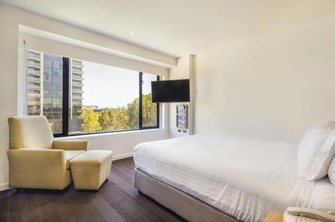 Crowne Plaza Canberra, An IHG Hotel - Accommodation Mooloolaba 21