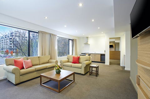 Crowne Plaza Canberra, An IHG Hotel - Accommodation Mooloolaba 11