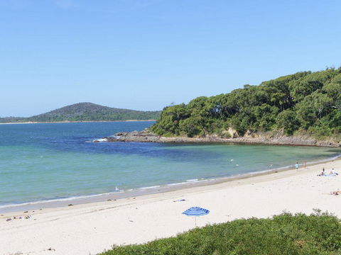 Bombora @ Fingal Bay - Accommodation Mooloolaba 2