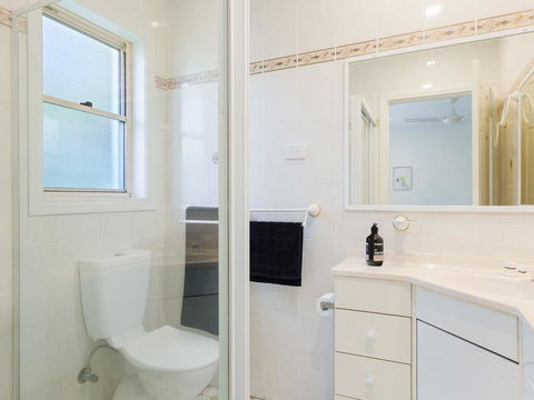 Bonito', 26 Bonito Street - Pet Friendly Housewith Aircon - Accommodation Mooloolaba 2