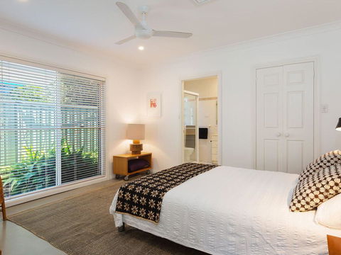 Bonito', 26 Bonito Street - Pet Friendly Housewith Aircon - Accommodation Mooloolaba 1