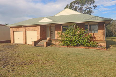 Boomerang - Accommodation Mooloolaba 0