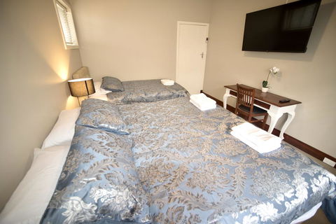 Boucher Manor - Northam. - Accommodation Mooloolaba 2