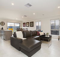 BOUTIQUE STAYS - Carinya - Accommodation Mooloolaba