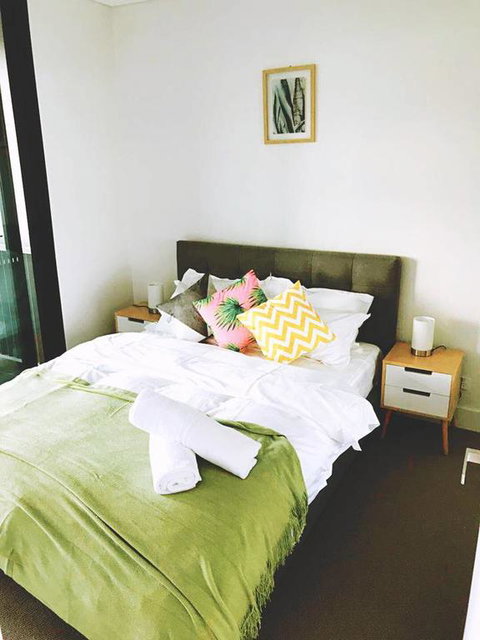 Brand New 2 Bed Apartment With Absolute Park View - Accommodation Mooloolaba 3