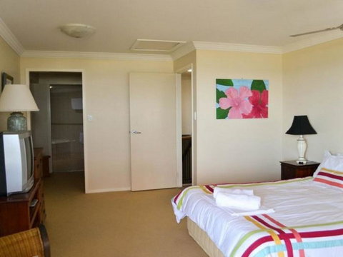Breakers 1/10 - Accommodation Mooloolaba 0