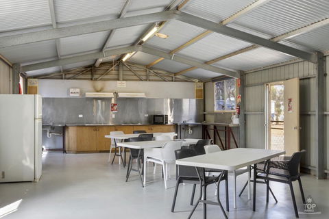 Broken Hill Tourist Park - Accommodation Mooloolaba 2