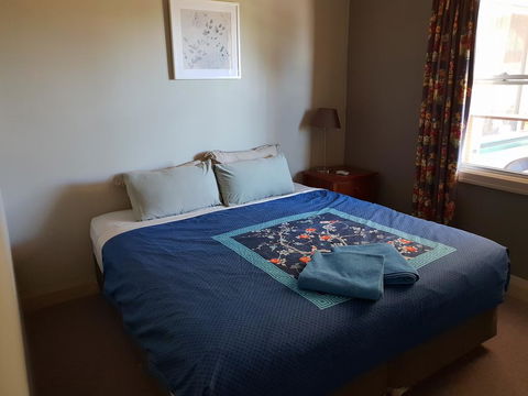 Bunbury's Most Convenient Location - Unit 2 - Accommodation Mooloolaba 3