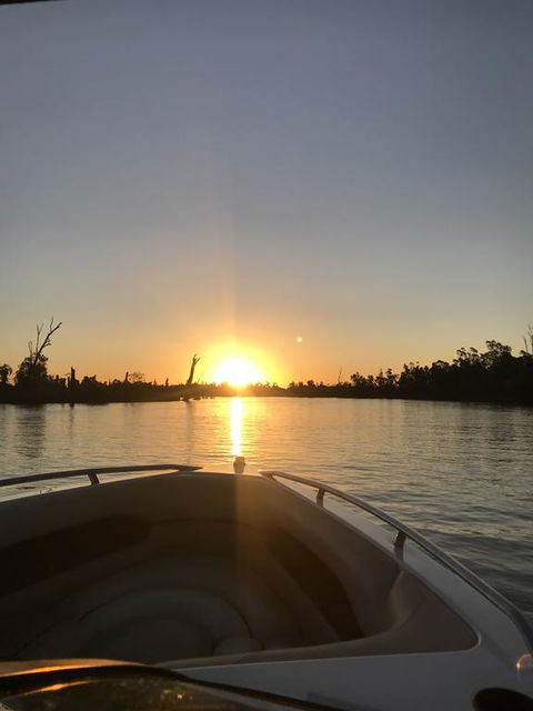 Bundalong Waterfront - Accommodation Mooloolaba 1