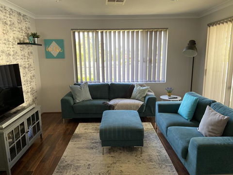 Byford House In The Glades - Accommodation Mooloolaba 0