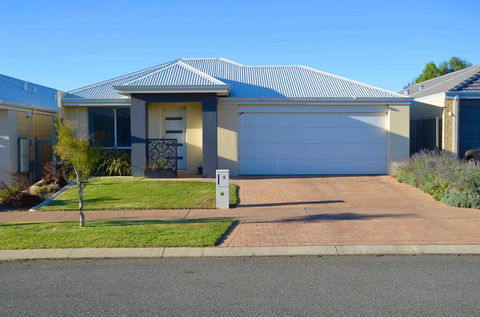 Byford House In The Glades - Accommodation Mooloolaba 3