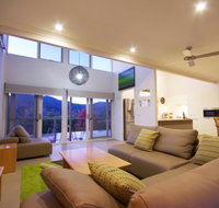 Cadence at Bright - Luxury accommodation - Accommodation Mooloolaba
