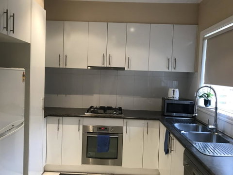 Cairnlea St Albans Townhouse - Accommodation Mooloolaba 2