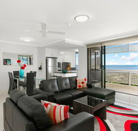 Cairns Luxury Seafront Apartment - Accommodation Mooloolaba