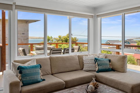 Cape Views - Accommodation Mooloolaba 2