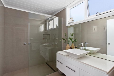 Cape Views - Accommodation Mooloolaba 3