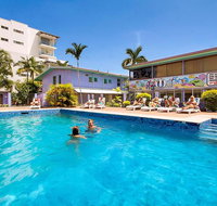 Caravella Backpackers - Accommodation Mooloolaba