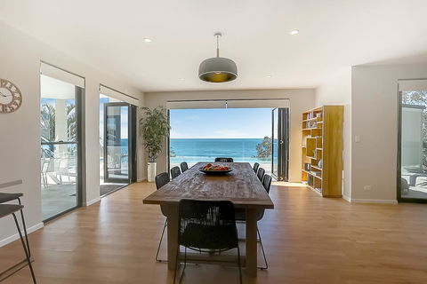 Castaways Beach Escape - Accommodation Mooloolaba 3