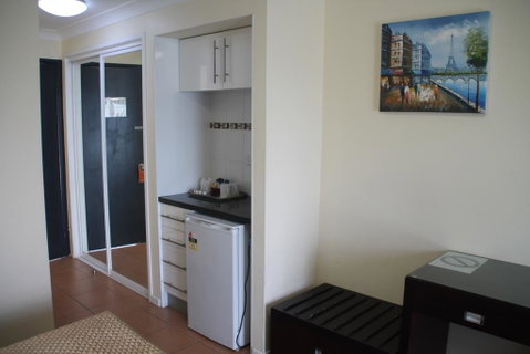 Centenary Motor Inn - Accommodation Mooloolaba 2