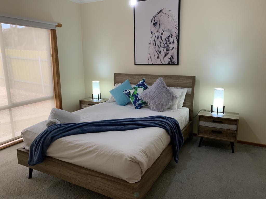 Kennington VIC Accommodation Mooloolaba