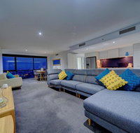 Circle on Cavill 37th Floor Ocean and River Views - Accommodation Mooloolaba