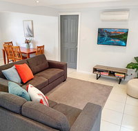 City Center - Modern 2-Bedroom Apartment - Accommodation Mooloolaba