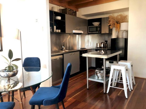 Classic Woolstore Apartment In Teneriffe - Accommodation Mooloolaba 3