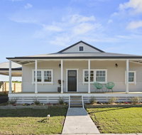 Cloverdale Cottage - Accommodation Mooloolaba