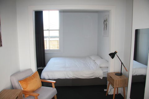 College Lawn Hotel - Accommodation Mooloolaba 3