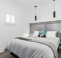 Colonial Hampdens - Accommodation Mooloolaba