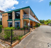 Comfy Ground Floor Unit opposite waterfront Welsby Pde Bongaree - Accommodation Mooloolaba