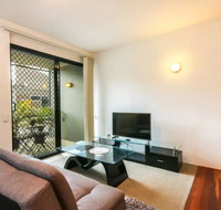 Contemporary 1 Bedroom Teneriffe Apartment with Pool and Gym - Accommodation Mooloolaba