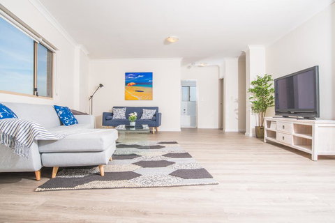 Convenient 2bed Rockdale APT Next To Station&Beach - Accommodation Mooloolaba 0