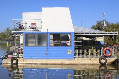 Corroboree Houseboats - Accommodation Mooloolaba 1