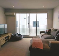 Cosy Modern Apartment in Brunswick - Accommodation Mooloolaba