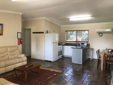 Country Cottages Of Bridgetown - Accommodation Mooloolaba 2