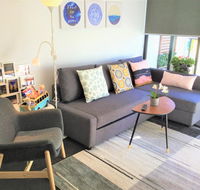 Cozy homely apartment CBR central - Accommodation Mooloolaba