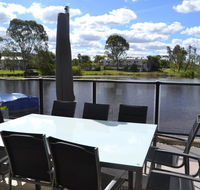 Cypress Drive Town House - Accommodation Mooloolaba