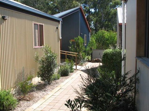Derwent Bridge Chalets & Studios - Accommodation Mooloolaba 2
