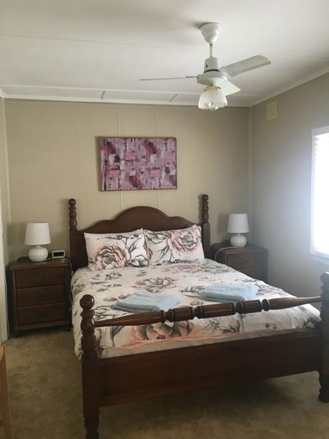 Desert Flower Cottages On Wolfram St - Accommodation Mooloolaba 1