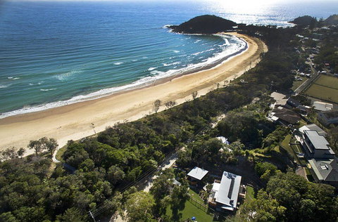 Driftwood Villa - Accommodation Mooloolaba 0