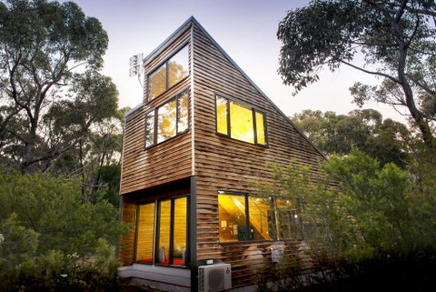 DULC Cabins - Accommodation Mooloolaba 1
