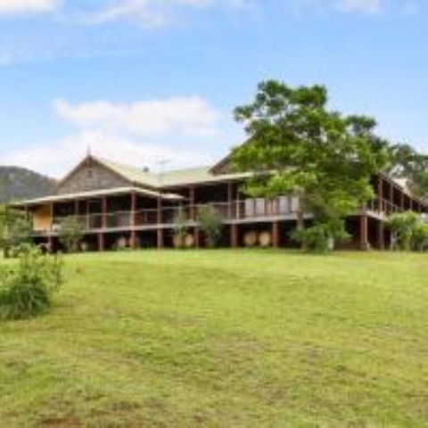 Eagles Rest @ Maluna Vineyard - Accommodation Mooloolaba 3